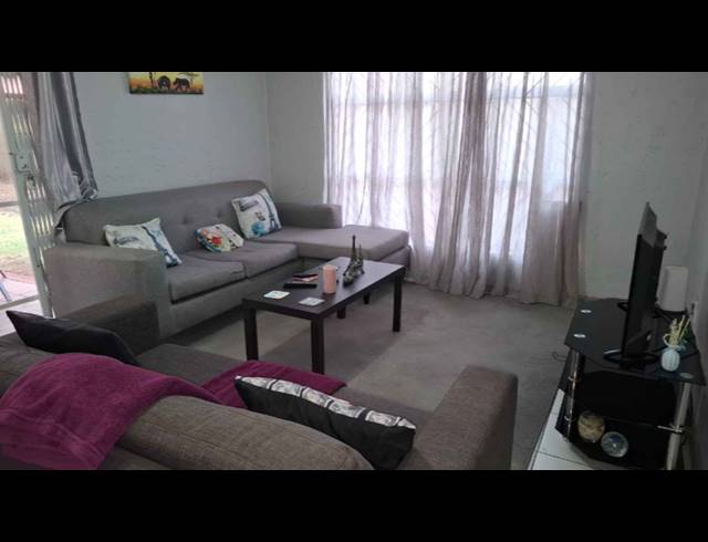 1 BEDROOM APARTMENT FOR SALE IN BRACKENDOWNS